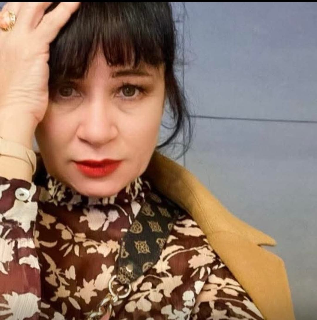 FİLİZ CİVANER/”TAŞ VE GÖLGE” İLE ÖLÜMÜ, ZAMANI VE ACIYI MASALSI İÇSELLEŞTİRME